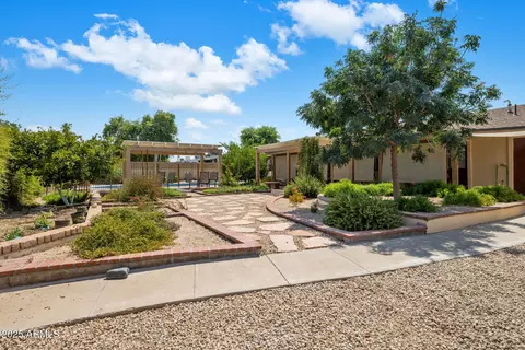 3842 W Brown St, Phoenix, AZ 85051