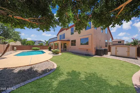 Exterior - 2940 E Cathy Dr, Gilbert, AZ 85296 photo 2 of 3