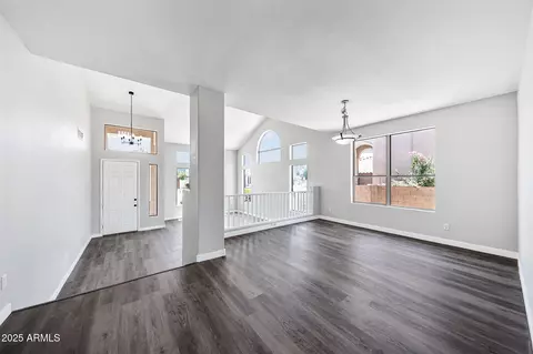 Living - 2940 E Cathy Dr, Gilbert, AZ 85296 photo 2 of 7