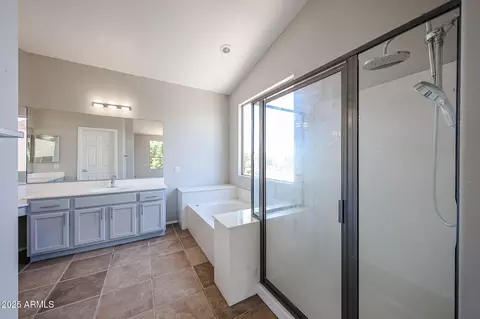 Bath - 2940 E Cathy Dr, Gilbert, AZ 85296 photo 3 of 5