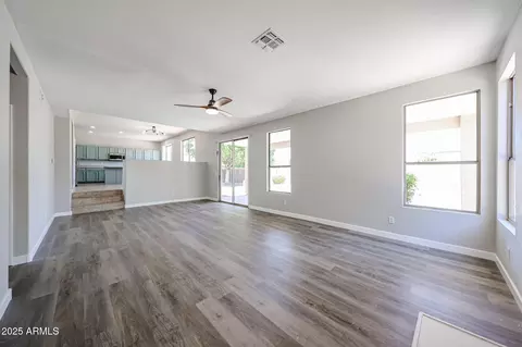 Living - 2940 E Cathy Dr, Gilbert, AZ 85296 photo 5 of 7