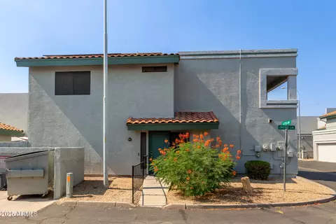 8602 N 67th Dr, Peoria, AZ 85345