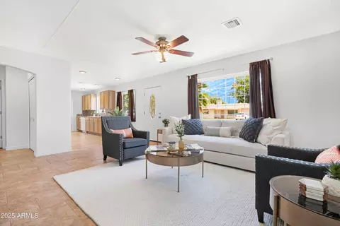 Living - 1027 E 3rd Ave, Mesa, AZ 85204 photo 3 of 5