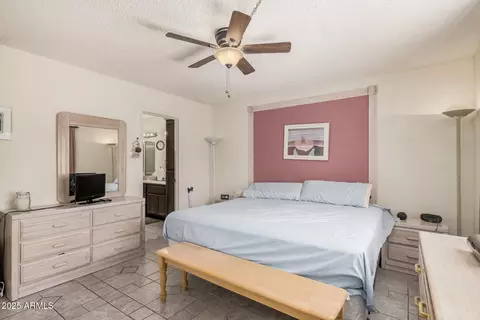 Bedroom - 831 E Villa Rita Dr, Phoenix, AZ 85022 photo 1 of 4