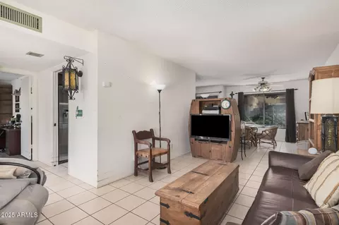 Living - 831 E Villa Rita Dr, Phoenix, AZ 85022 photo 1 of 3