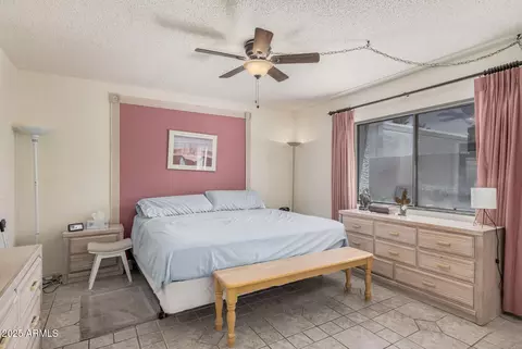 Bedroom - 831 E Villa Rita Dr, Phoenix, AZ 85022 photo 2 of 4