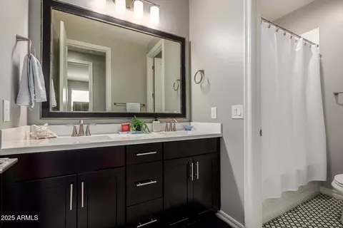 Bath - 3543 E Appaloosa Rd, Gilbert, AZ 85296 photo 5 of 5