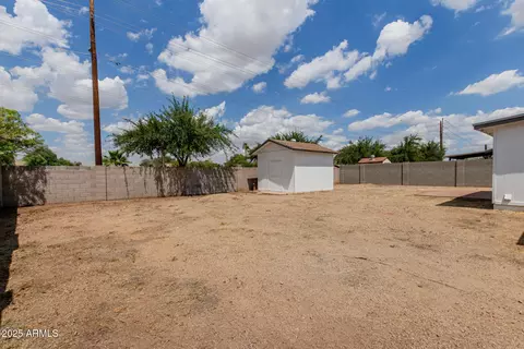 9540 N 66th Dr, Glendale, AZ 85302