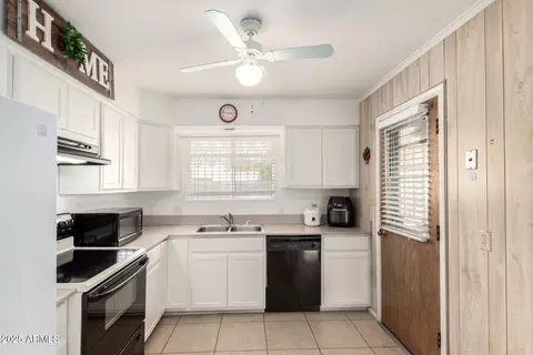 Kitchen - 6207 E University Dr, Mesa, AZ 85205 photo 2 of 4