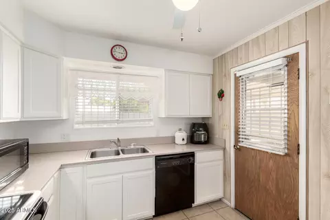 Kitchen - 6207 E University Dr, Mesa, AZ 85205 photo 3 of 4