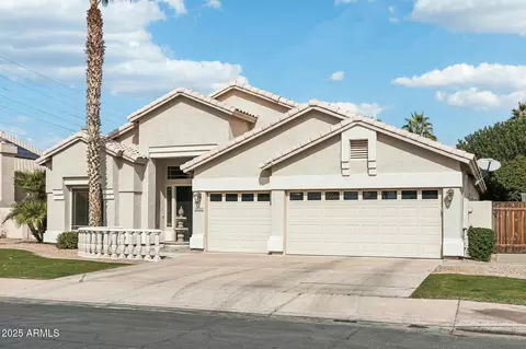 2032 E Sierra Madre Ave, Gilbert, AZ 85296 photo 3