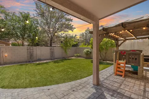 Exterior - 2351 W Hunter Ct, Phoenix, AZ 85085 photo 11 of 17