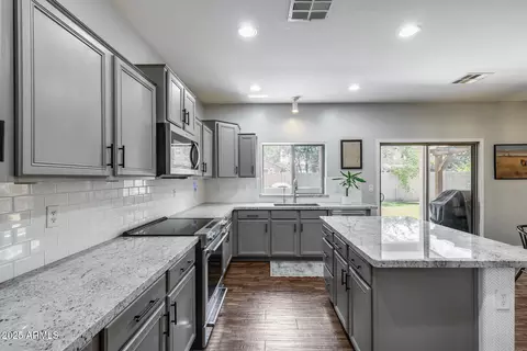 Kitchen - 2351 W Hunter Ct, Phoenix, AZ 85085 photo 4 of 4