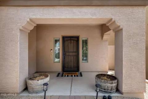 Exterior - 2351 W Hunter Ct, Phoenix, AZ 85085 photo 2 of 17