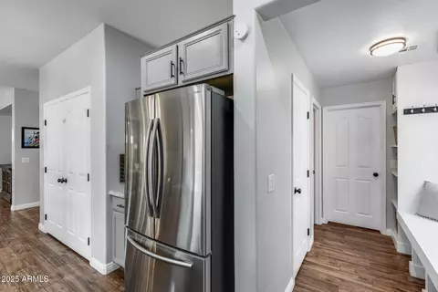Entry Way - 2351 W Hunter Ct, Phoenix, AZ 85085 photo 3 of 6