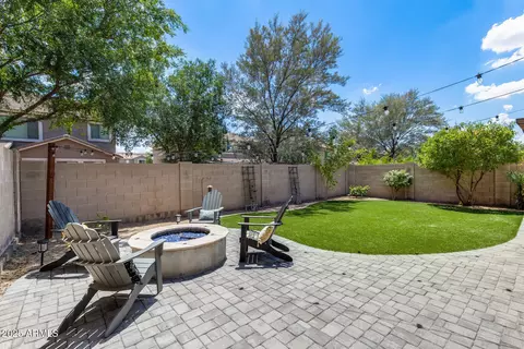 Exterior - 2351 W Hunter Ct, Phoenix, AZ 85085 photo 5 of 17
