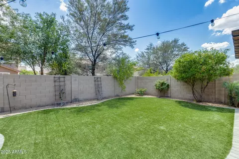 Exterior - 2351 W Hunter Ct, Phoenix, AZ 85085 photo 4 of 17