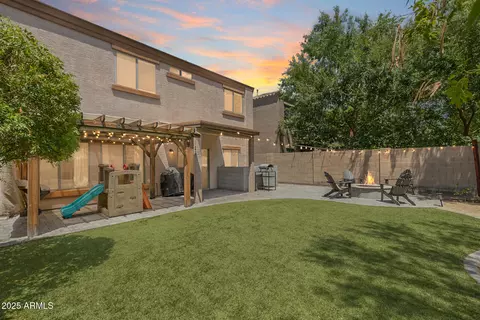 Exterior - 2351 W Hunter Ct, Phoenix, AZ 85085 photo 15 of 17