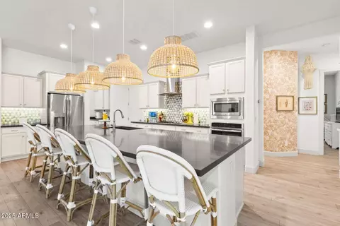 Kitchen - 4268 E Comstock Dr, Gilbert, AZ 85296 photo 4 of 7