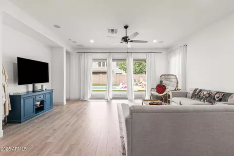Living - 4268 E Comstock Dr, Gilbert, AZ 85296 photo 1 of 1