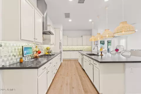 Kitchen - 4268 E Comstock Dr, Gilbert, AZ 85296 photo 1 of 7