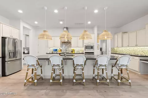 Kitchen - 4268 E Comstock Dr, Gilbert, AZ 85296 photo 5 of 7