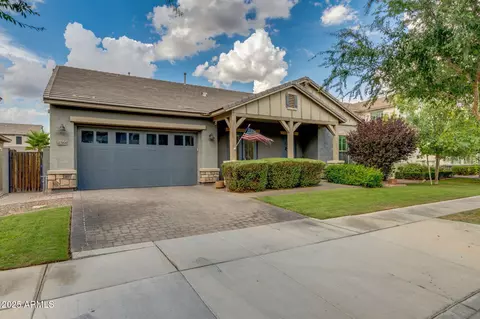 4268 E Comstock Dr, Gilbert, AZ 85296