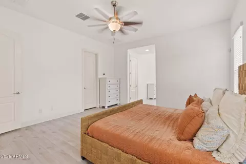 Bedroom - 4268 E Comstock Dr, Gilbert, AZ 85296 photo 3 of 8