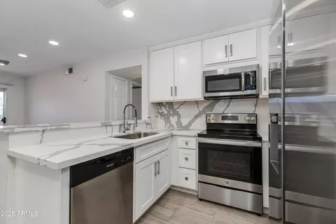 1720 E Thunderbird Rd #1056, Phoenix, AZ 85022