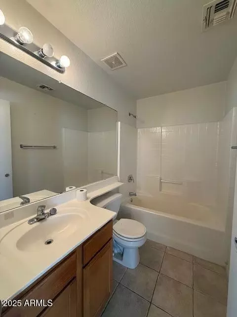 Bath - 717 E Centre Ave, Buckeye, AZ 85326 photo 2 of 2