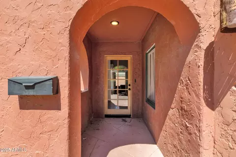 Exterior - 1530 Earll Dr, Phoenix, AZ 85014 photo 7 of 7