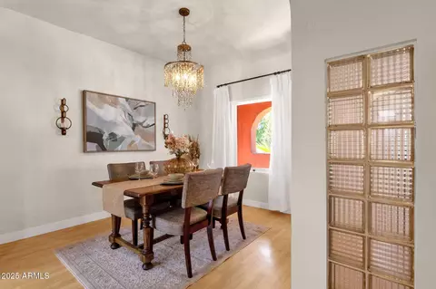 Dining - 1530 Earll Dr, Phoenix, AZ 85014 photo 2 of 3