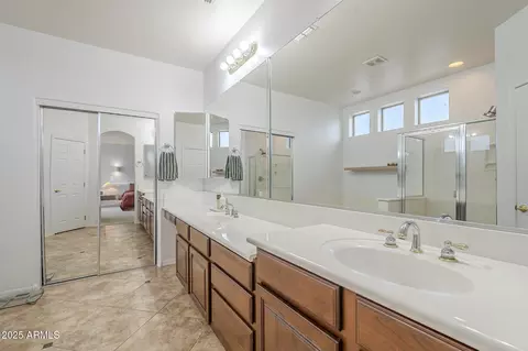 Bath - 2412 W Eagle Feather Rd, Phoenix, AZ 85085 photo 3 of 4