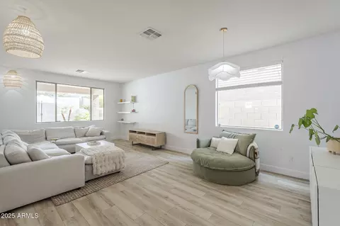 Living - 2412 W Eagle Feather Rd, Phoenix, AZ 85085 photo 1 of 6