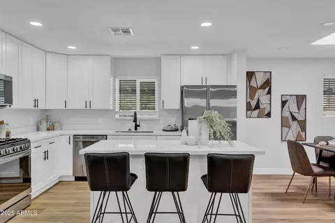 536 N Vine St, Chandler, AZ 85225