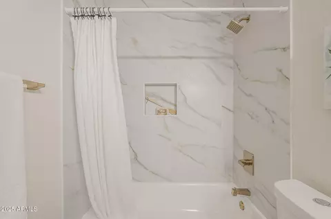 Bath - 1785 E Sereno Dr, Gilbert, AZ 85296 photo 5 of 5