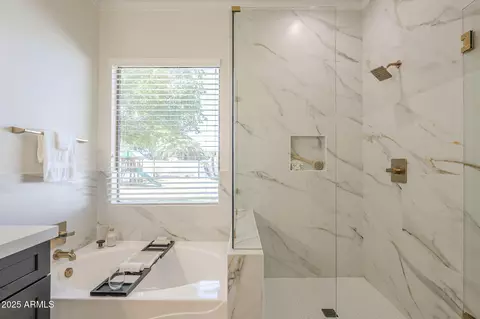 Bath - 1785 E Sereno Dr, Gilbert, AZ 85296 photo 2 of 5