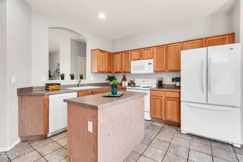 Kitchen - 4310 E Dublin St, Gilbert, AZ 85295 photo 1 of 2
