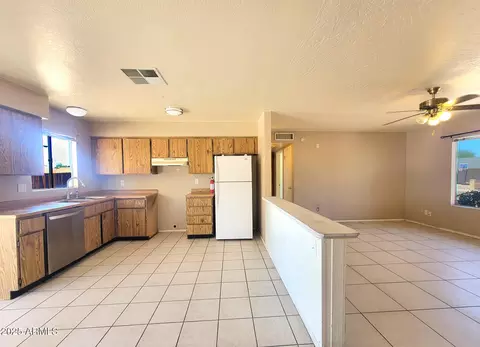 Kitchen - 2737 E Bluefield Ave, Phoenix, AZ 85032 photo 1 of 2