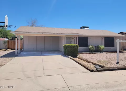 2737 E Bluefield Ave, Phoenix, AZ 85032