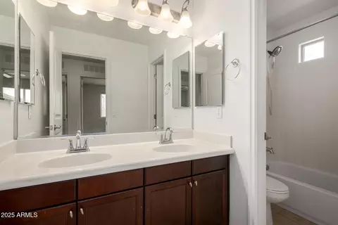 Bath - 3281 E Sheffield Rd, Gilbert, AZ 85296 photo 2 of 2