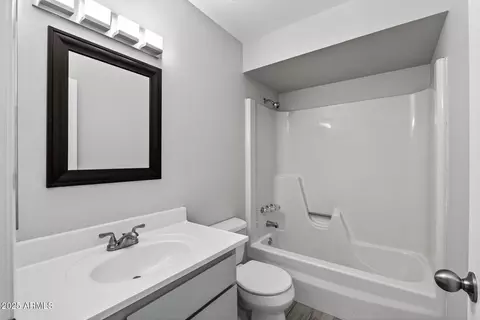 Bath - 1172 E Cheryl Dr, Phoenix, AZ 85020 photo 2 of 2