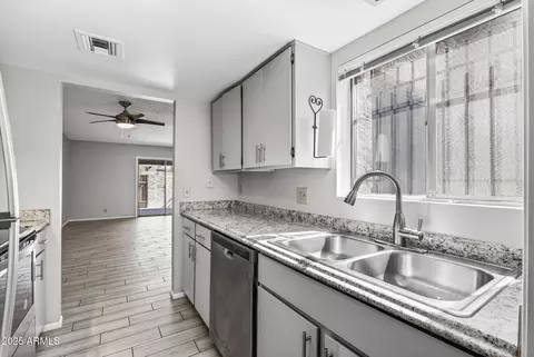 Kitchen - 1172 E Cheryl Dr, Phoenix, AZ 85020 photo 2 of 2