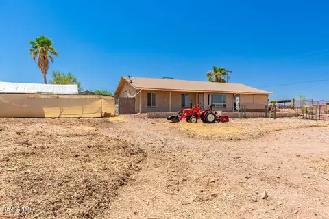 Exterior - 1378 N Wickiup Rd, Apache Junction, AZ 85119 photo 1 of 7