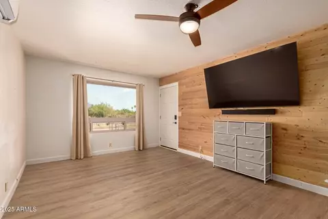 Living - 1378 N Wickiup Rd, Apache Junction, AZ 85119 photo 1 of 5
