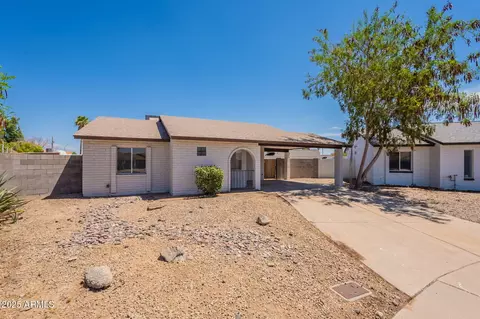521 E Wickieup Ln, Phoenix, AZ 85024 photo 4