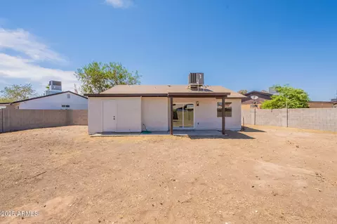 521 E Wickieup Ln, Phoenix, AZ 85024 photo 35