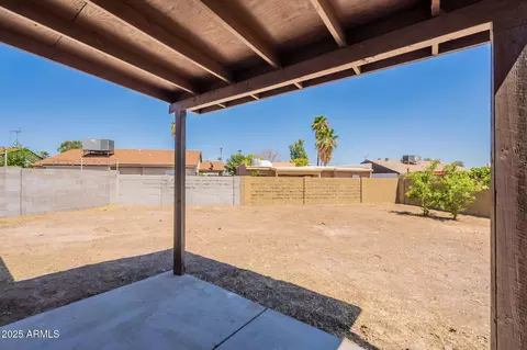 521 E Wickieup Ln, Phoenix, AZ 85024 photo 31
