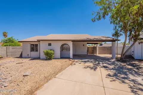 521 E Wickieup Ln, Phoenix, AZ 85024 photo 3