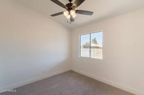 521 E Wickieup Ln, Phoenix, AZ 85024 photo 22